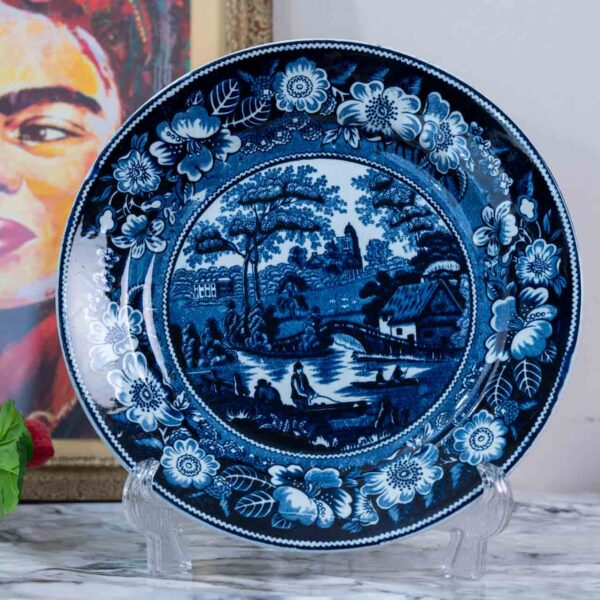 VINTAGE P. Regout & Co. bord, "Wildrose"