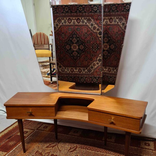 Vintage teak kaptafel