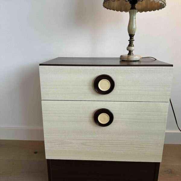 Jaren 70 nachtkastje